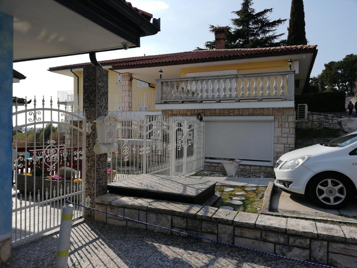 Guest House Vila Luka 波尔托罗 外观 照片