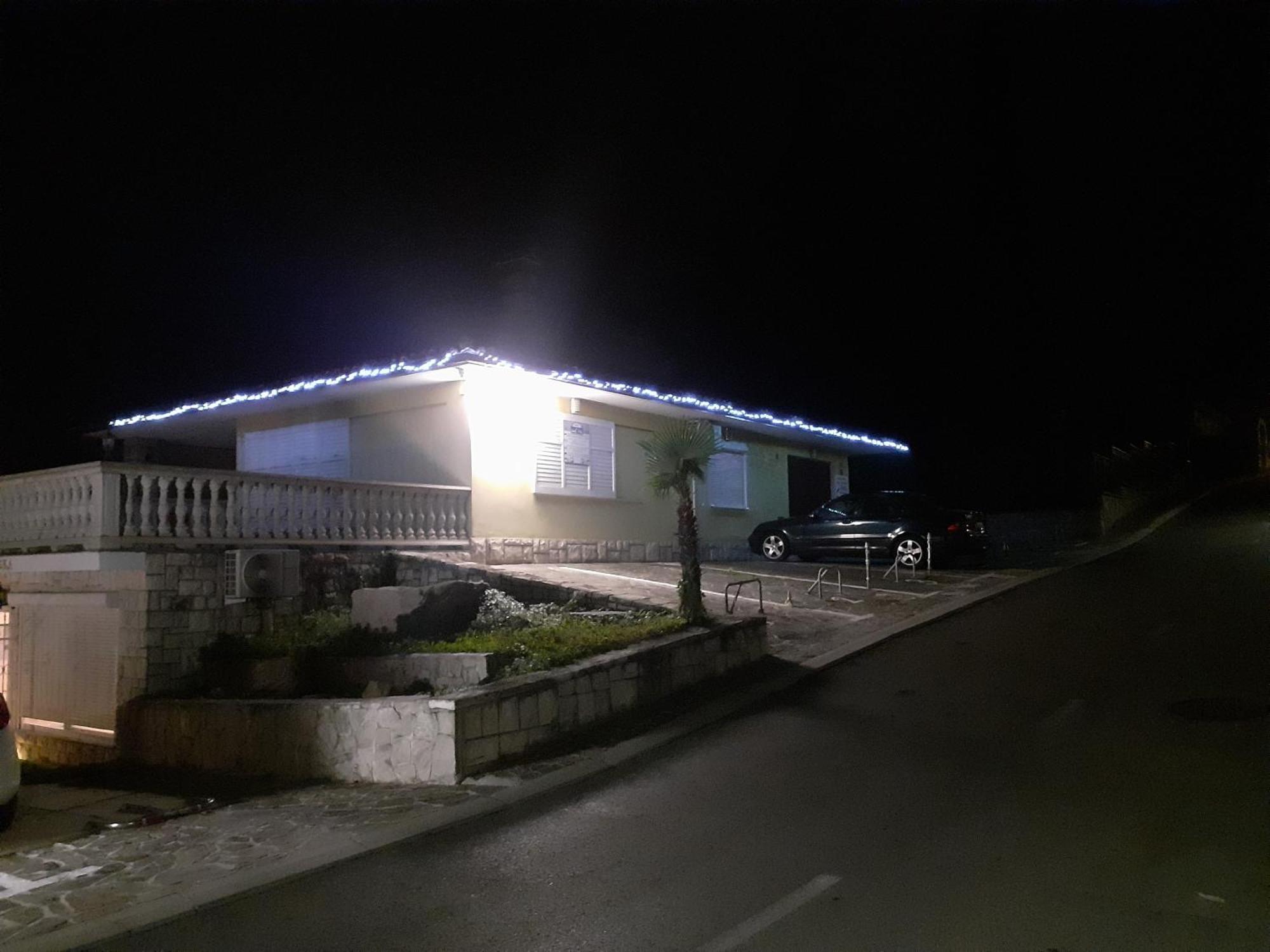 Guest House Vila Luka 波尔托罗 外观 照片