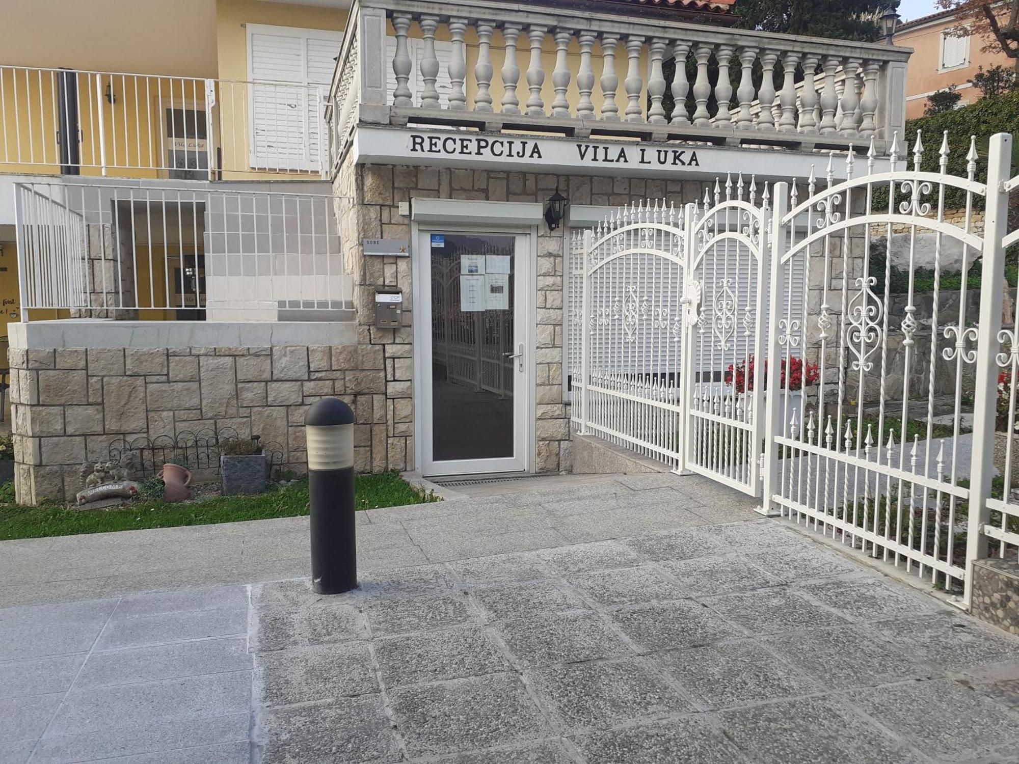 Guest House Vila Luka 波尔托罗 外观 照片