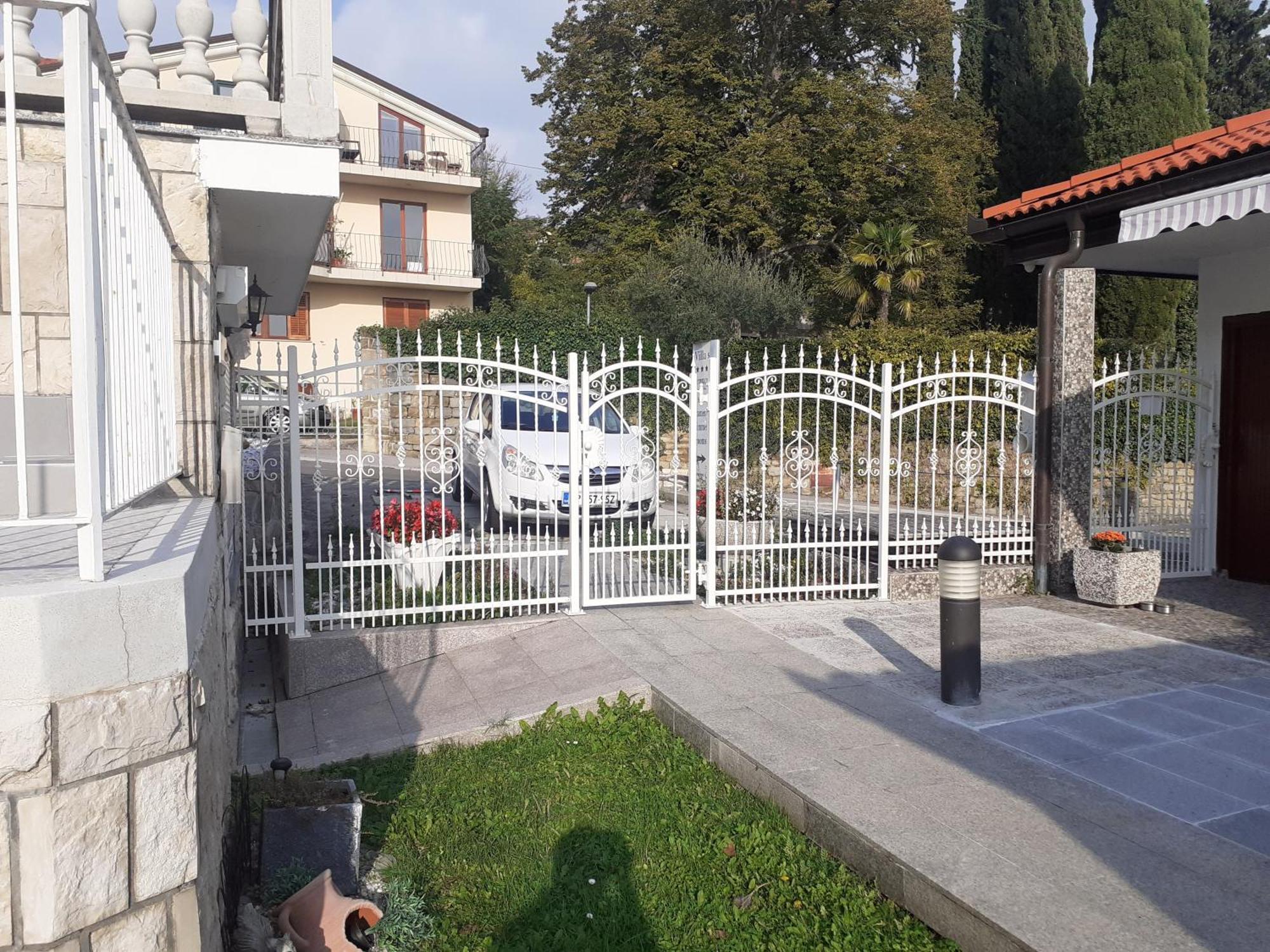 Guest House Vila Luka 波尔托罗 外观 照片