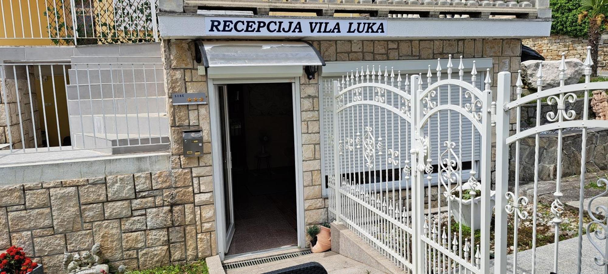 Guest House Vila Luka 波尔托罗 外观 照片