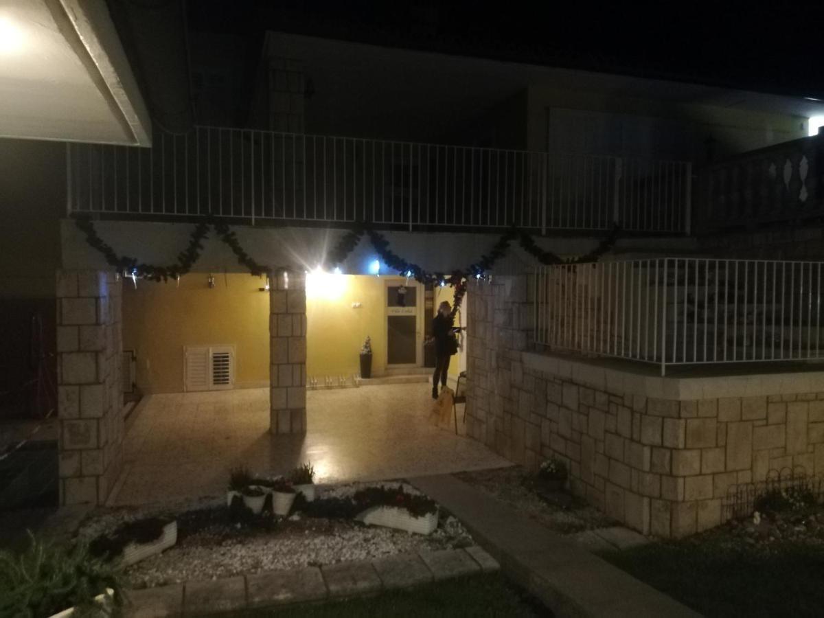 Guest House Vila Luka 波尔托罗 外观 照片